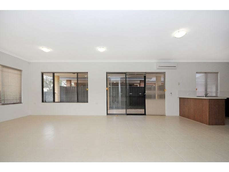 11 Ollave Circuit, Aveley WA 6069