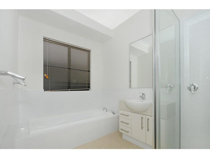 11 Ollave Circuit, Aveley WA 6069