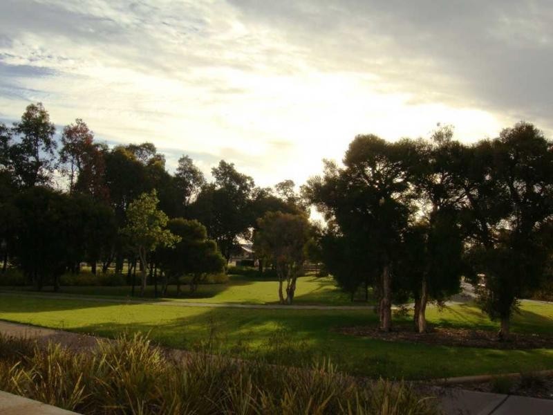 11 Ollave Circuit, Aveley WA 6069