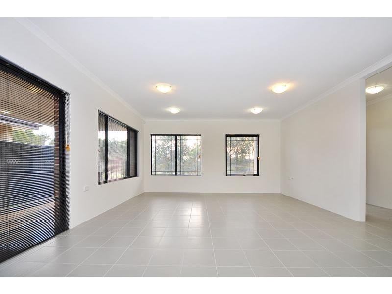 15 Ollave Circuit, Aveley WA 6069