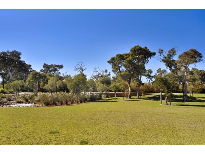 15 Ollave Circuit, Aveley WA 6069