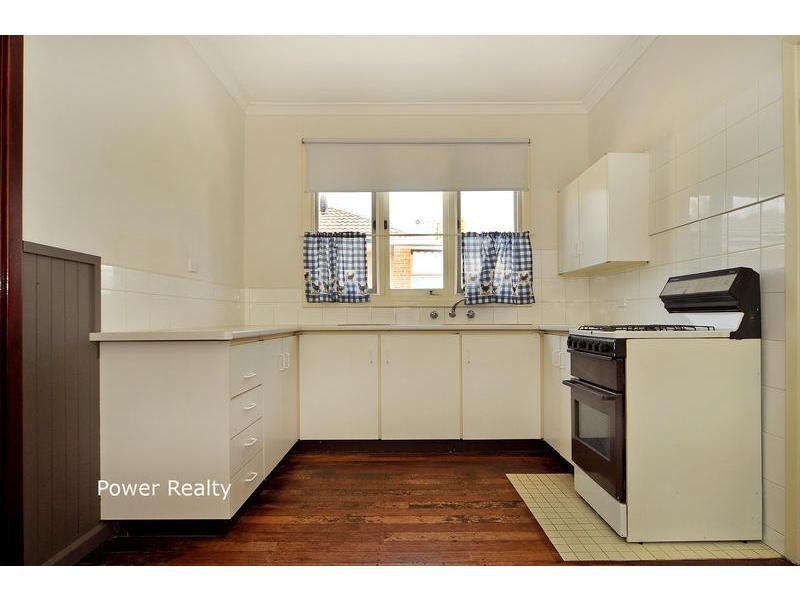 8 Ticehurst Way, Balga WA 6061