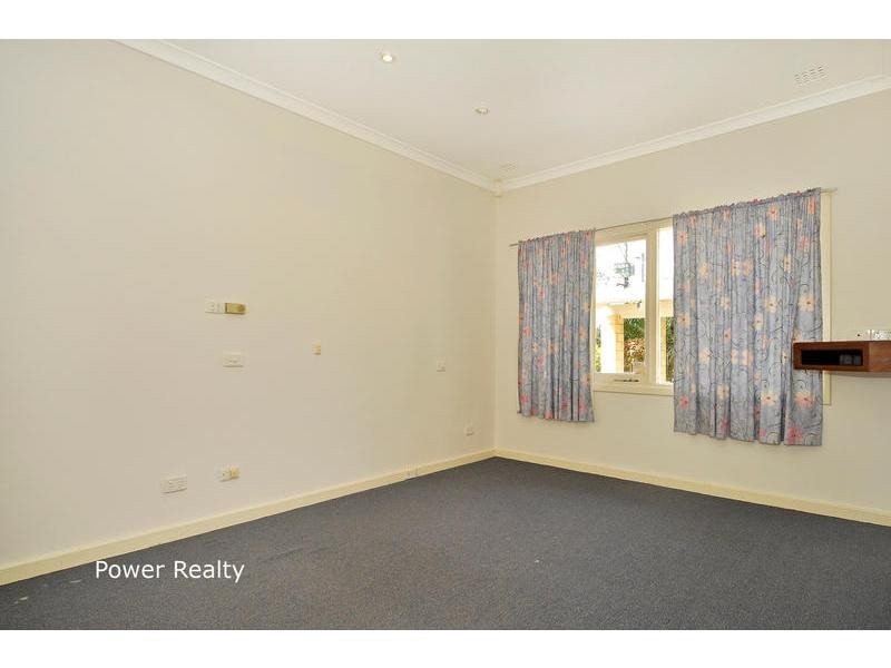 8 Ticehurst Way, Balga WA 6061