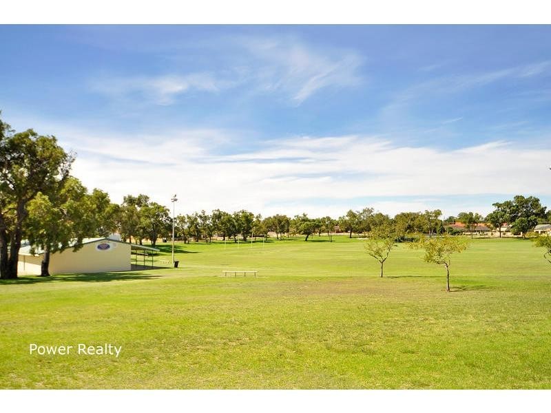 8 Ticehurst Way, Balga WA 6061