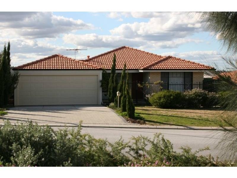 18 Parakeelya Road, Banksia Grove WA 6031