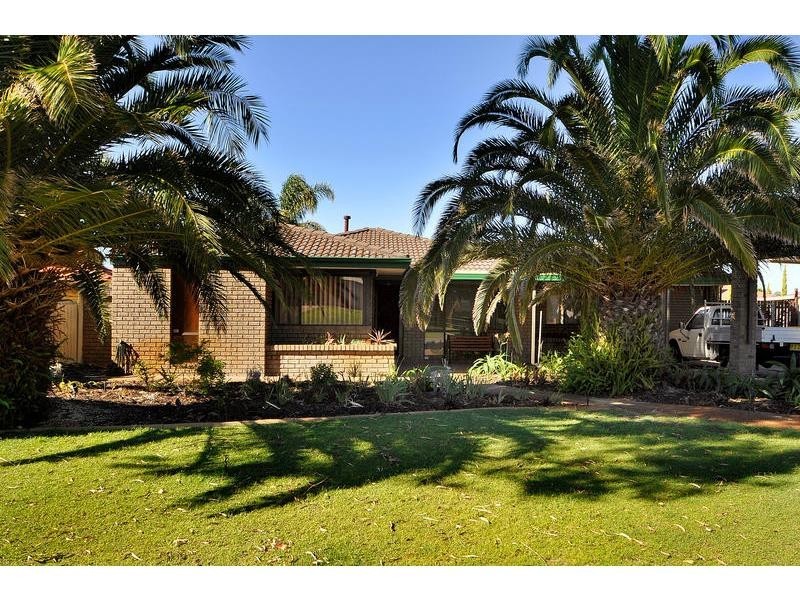 89 Clipper Drive, Ballajura WA 6066