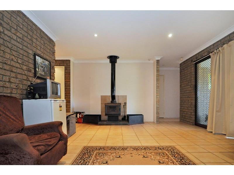 89 Clipper Drive, Ballajura WA 6066