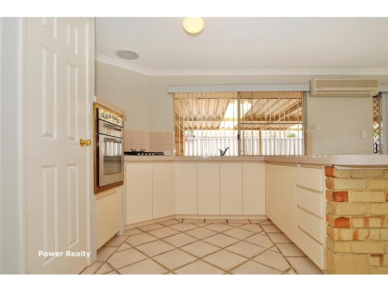 22 Bardia Place, Marangaroo WA 6064