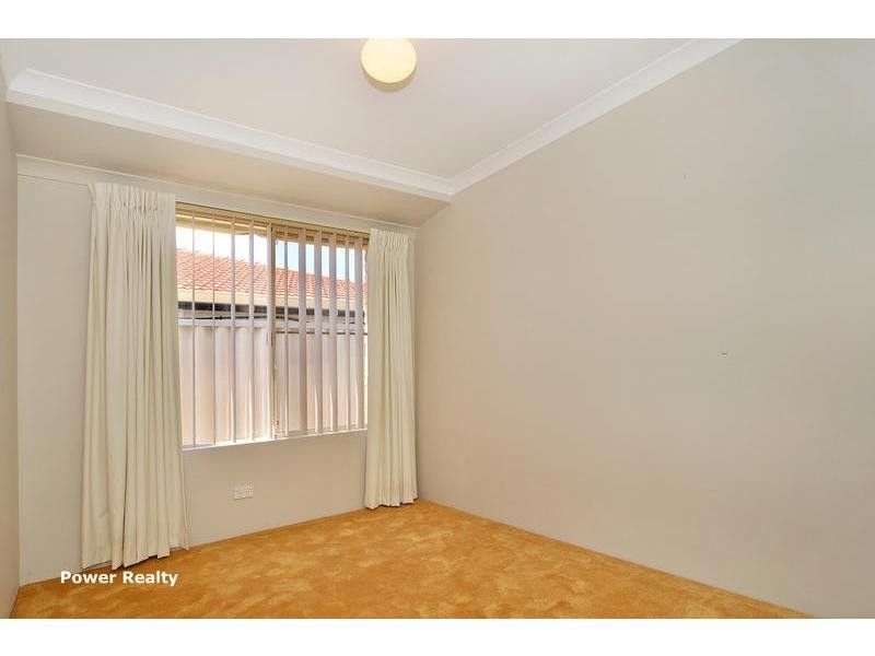 22 Bardia Place, Marangaroo WA 6064