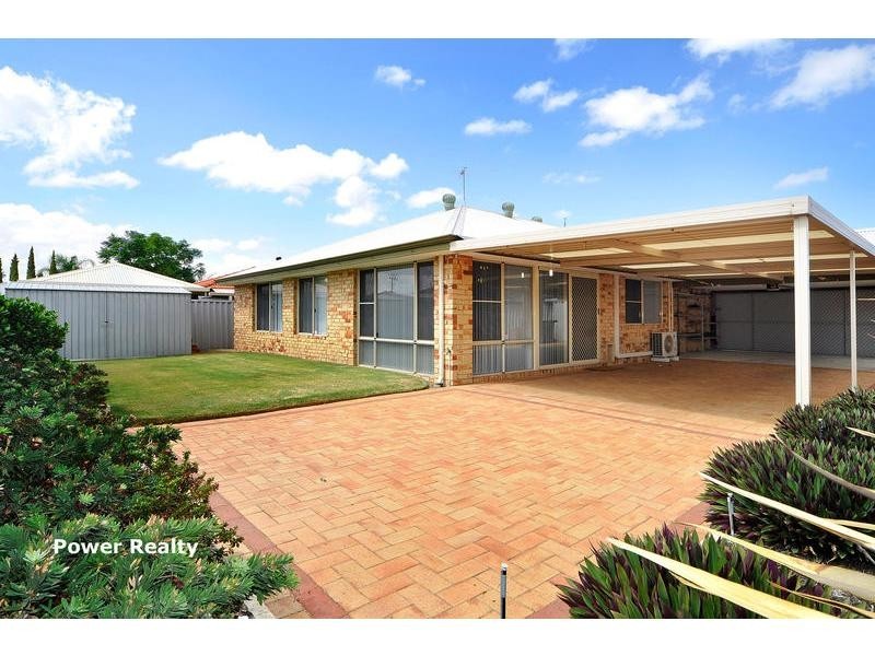 22 Bardia Place, Marangaroo WA 6064