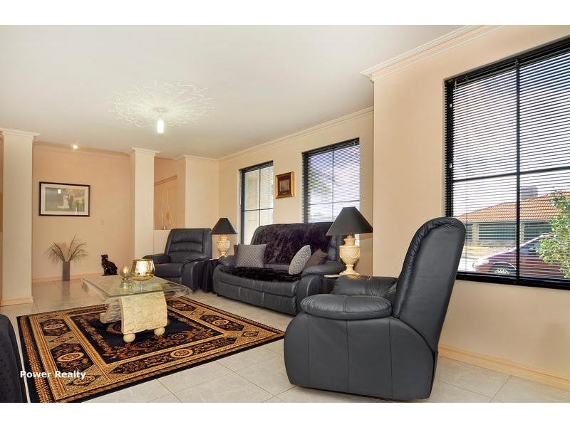 92 Berkley Road, Marangaroo WA 6064