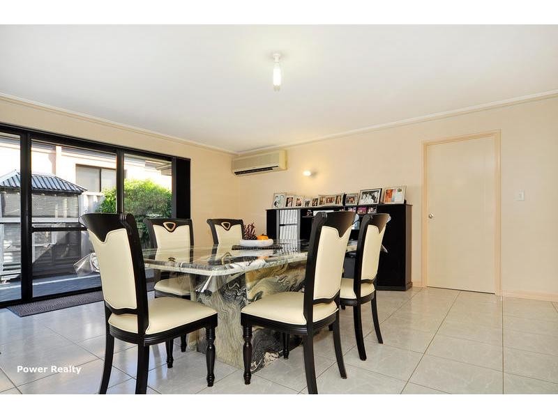 92 Berkley Road, Marangaroo WA 6064