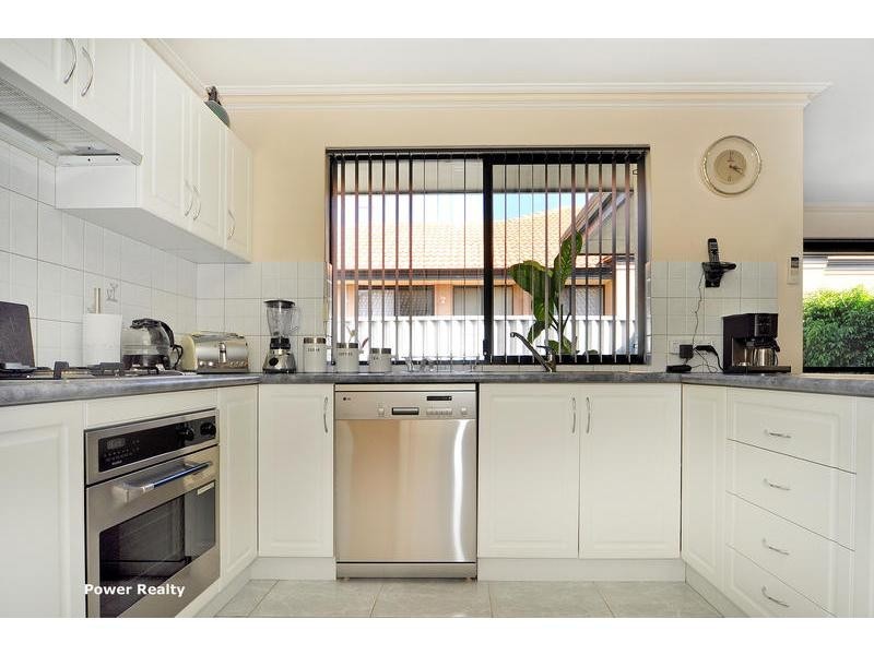 92 Berkley Road, Marangaroo WA 6064