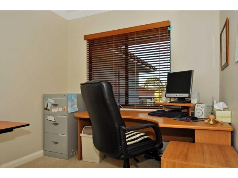 1 Woodroffe Place, Alexander Heights WA 6064