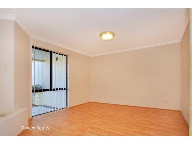 19 Hudleston Rise, Alexander Heights WA 6064