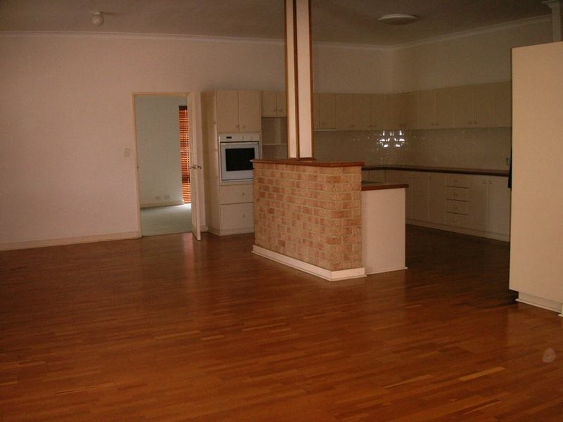 24 Josephine Way, Alexander Heights WA 6064