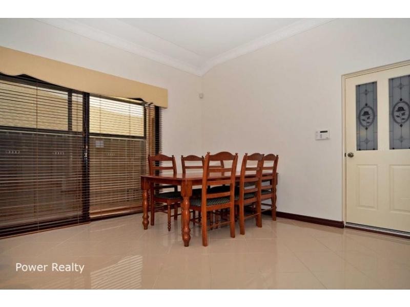 22 Memphis Ridge, Hocking WA 6065