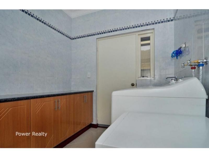 22 Memphis Ridge, Hocking WA 6065