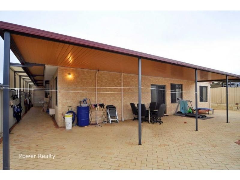 22 Memphis Ridge, Hocking WA 6065