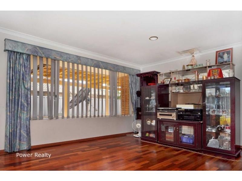 14 Jefferson Drive, Marangaroo WA 6064