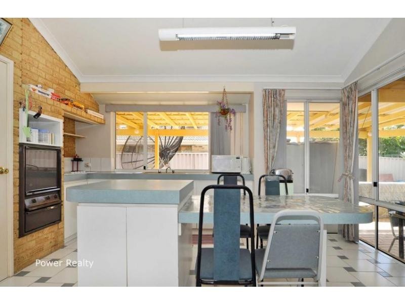 14 Jefferson Drive, Marangaroo WA 6064