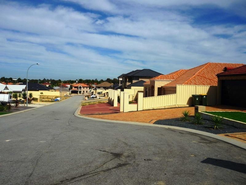 21 Cobby Place, Marangaroo WA 6064