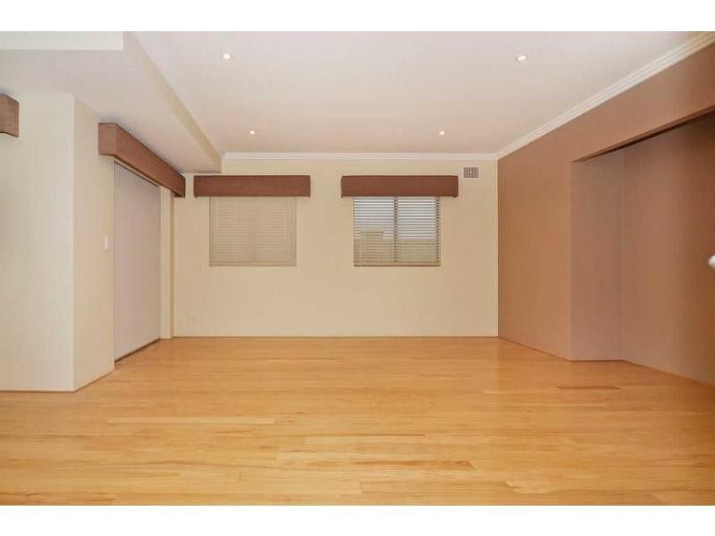 2/3 Owen Link, Madeley WA 6065