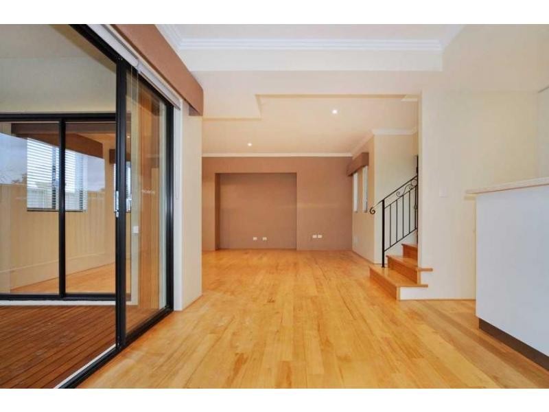 2/3 Owen Link, Madeley WA 6065