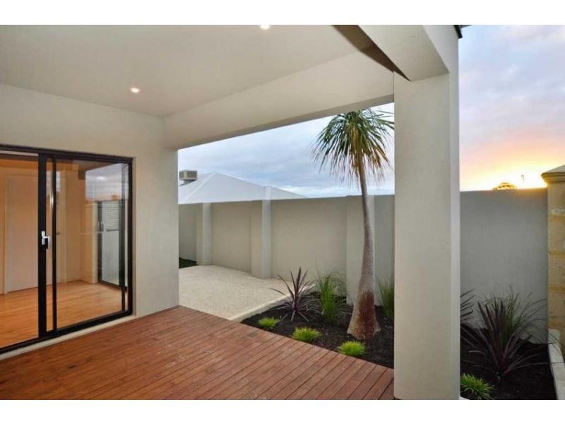 2/3 Owen Link, Madeley WA 6065