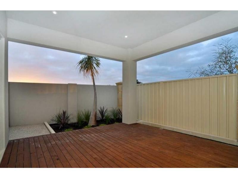 2/3 Owen Link, Madeley WA 6065