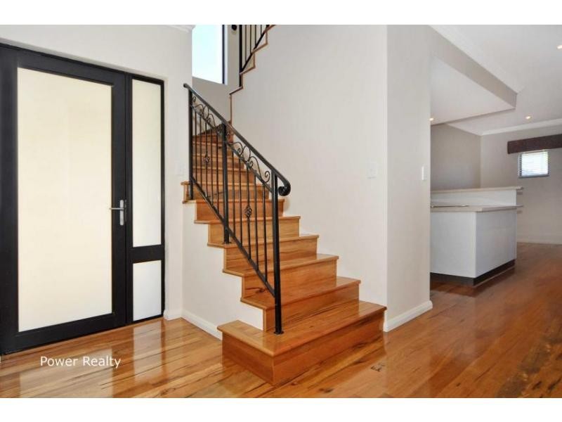 1/3 Owen Link, Madeley WA 6065