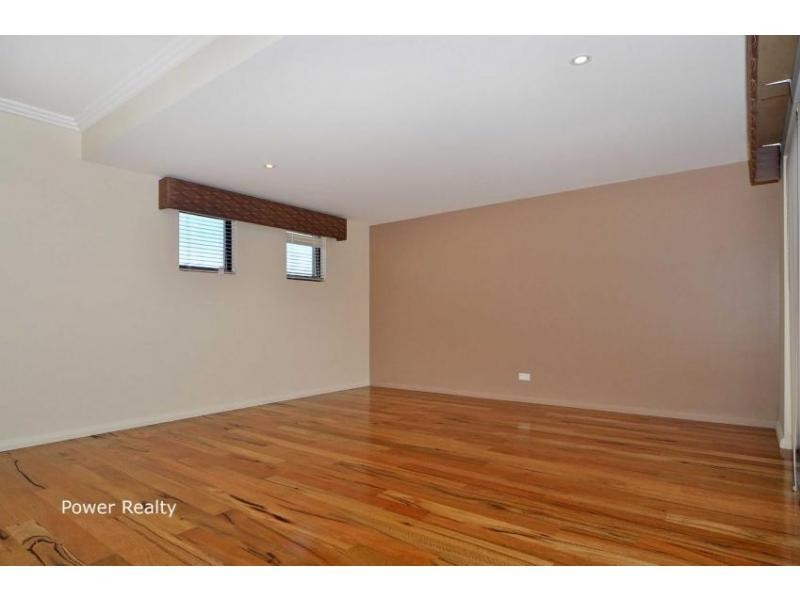 1/3 Owen Link, Madeley WA 6065