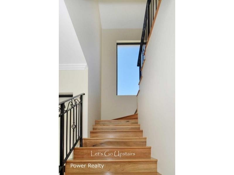 1/3 Owen Link, Madeley WA 6065