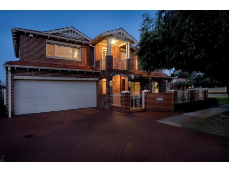 118 Sixth Avenue, Inglewood WA 6052