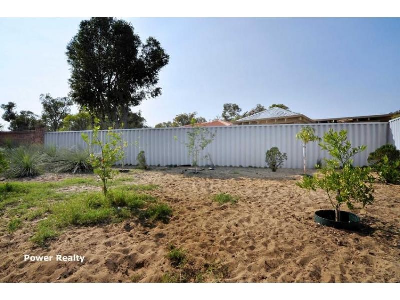 26 Stansted Crescent, Marangaroo WA 6064