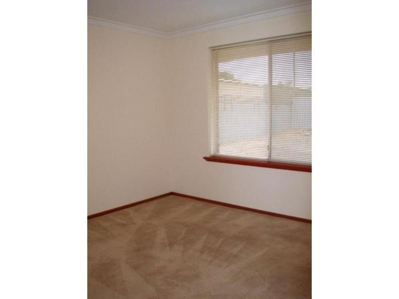 5 Avocet Road, Stirling WA 6021