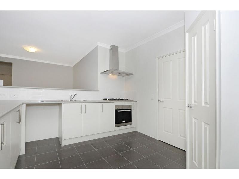 2 Atoll End, Aveley WA 6069