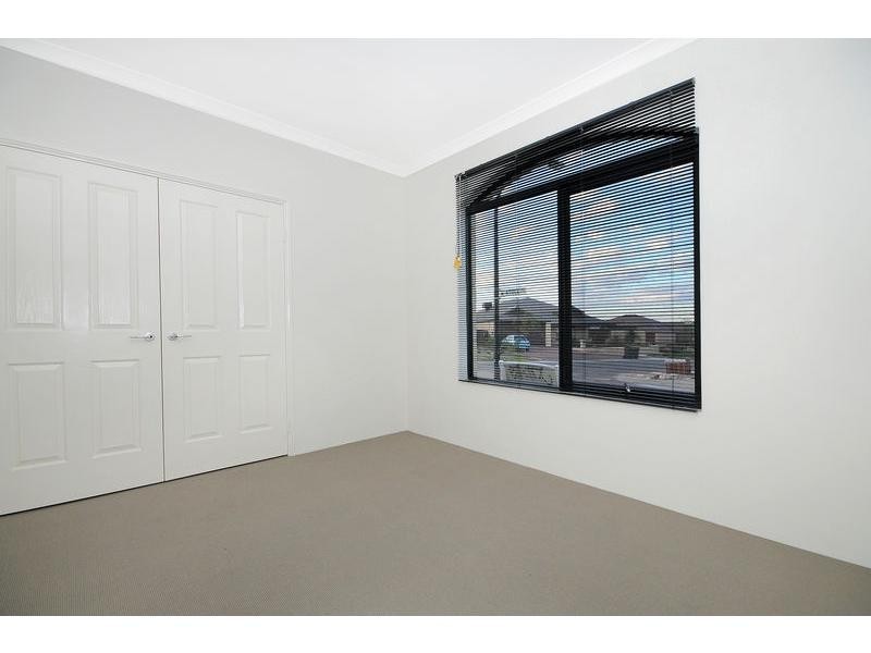 2 Atoll End, Aveley WA 6069