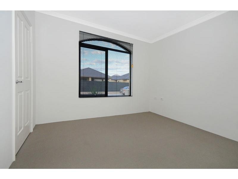 2 Atoll End, Aveley WA 6069