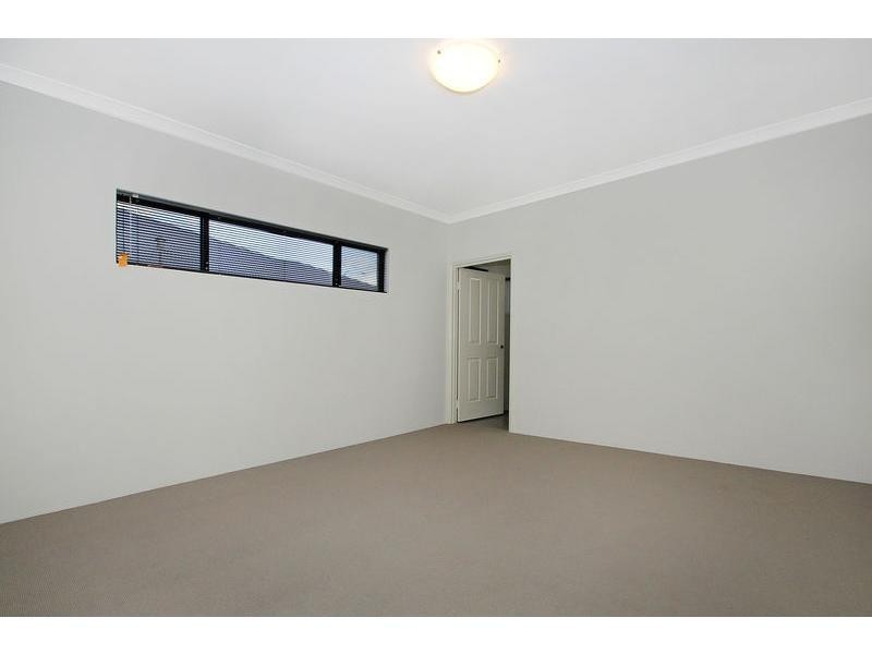 2 Atoll End, Aveley WA 6069