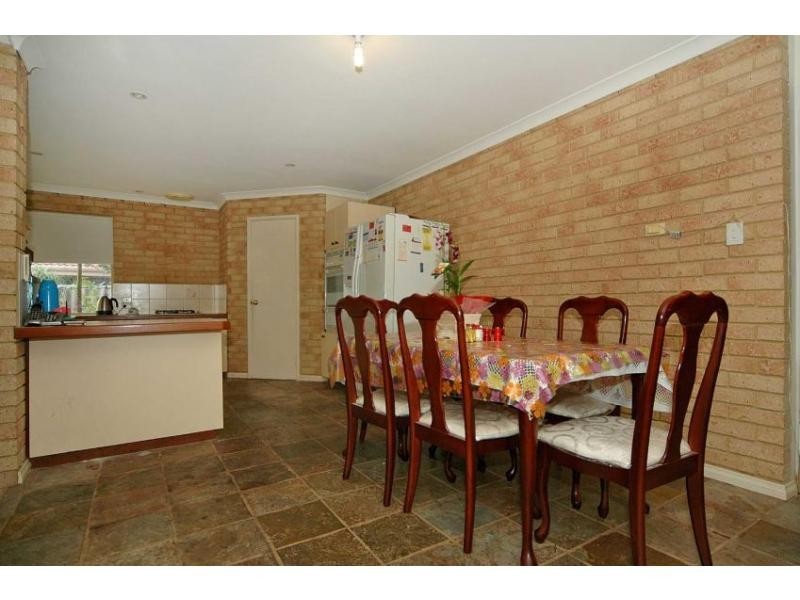 8 Abisko Court, Ballajura WA 6066