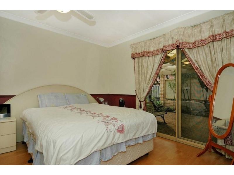 8 Abisko Court, Ballajura WA 6066