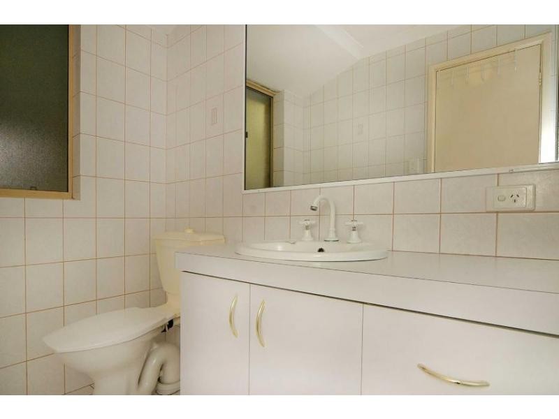 8 Abisko Court, Ballajura WA 6066