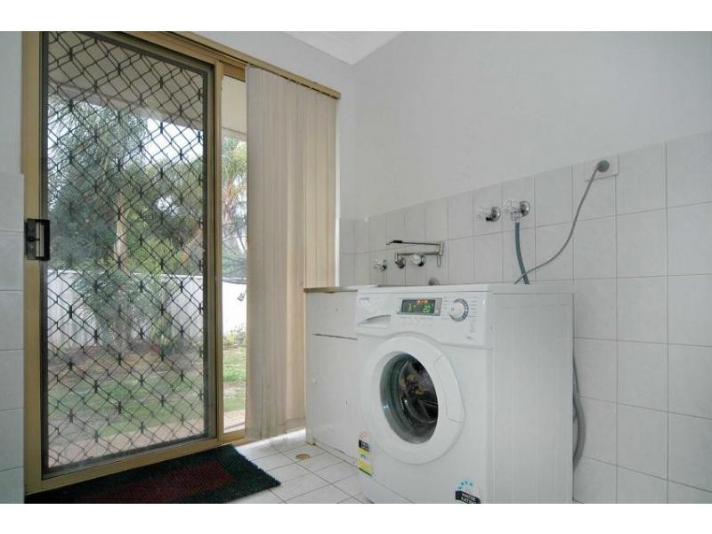 8 Abisko Court, Ballajura WA 6066