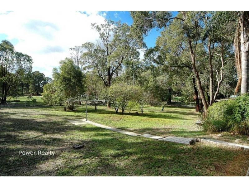 3 Goddard Place, Stoneville WA 6081