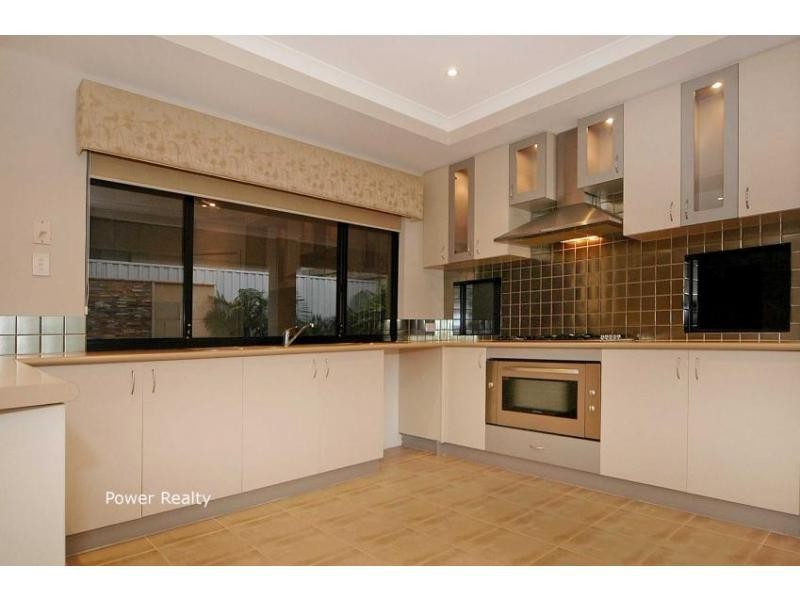4 Fennell Rise, Darch WA 6065