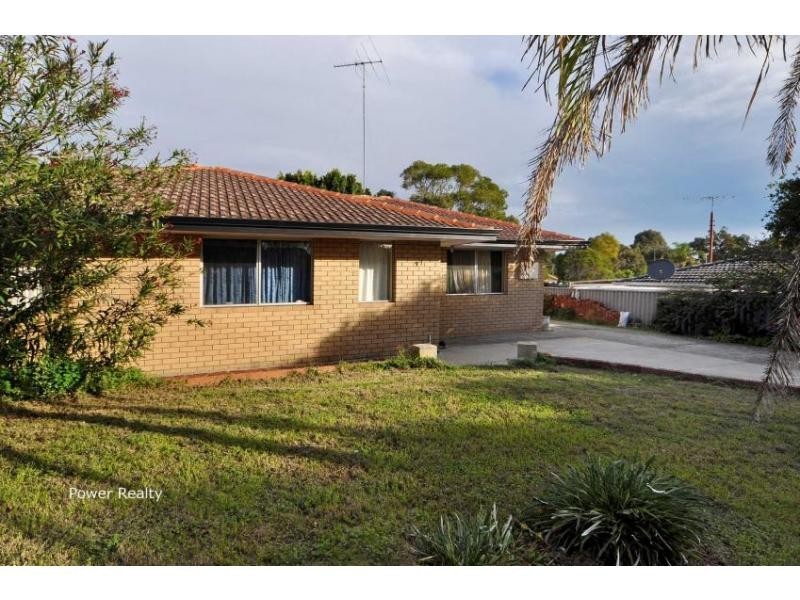 31 Greville Way, Girrawheen WA 6064