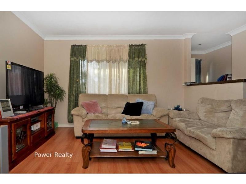 31 Greville Way, Girrawheen WA 6064