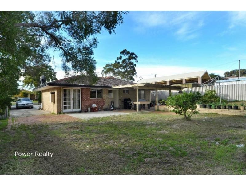 31 Greville Way, Girrawheen WA 6064