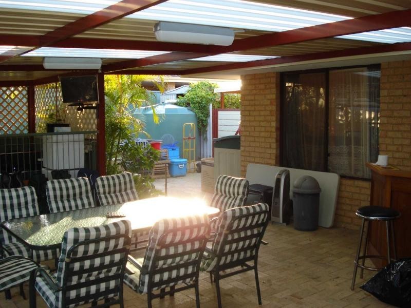 1 Palgrave Elbow, Marangaroo WA 6064